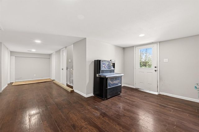 31718 Debbi Lane, Magnolia, TX 77355