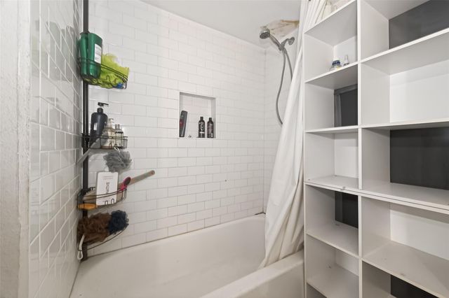 31718 Debbi Lane, Magnolia, TX 77355