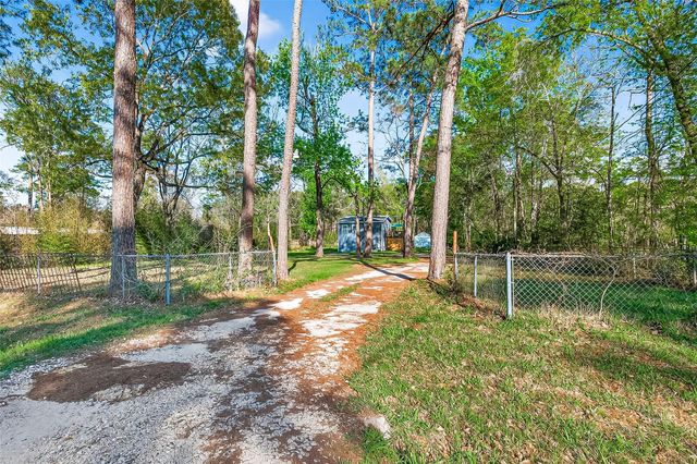 31718 Debbi Lane, Magnolia, TX 77355