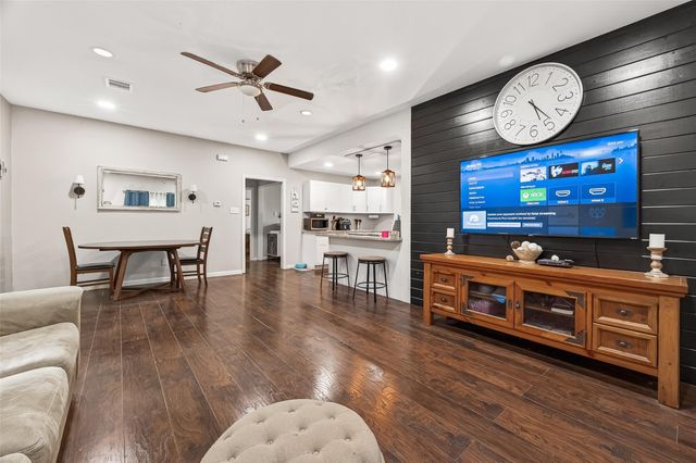 31718 Debbi Lane, Magnolia, TX 77355