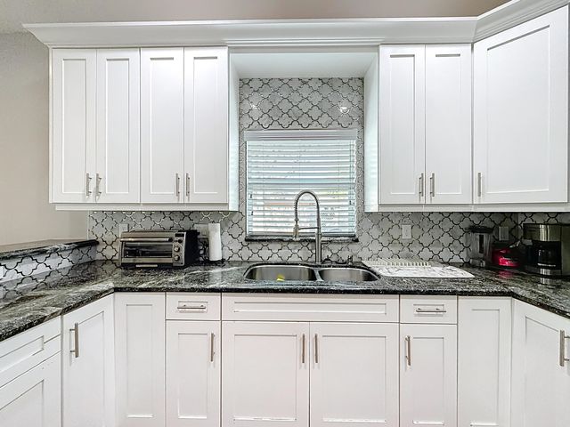 2643 Kentucky Street, West Palm Beach, FL 33406