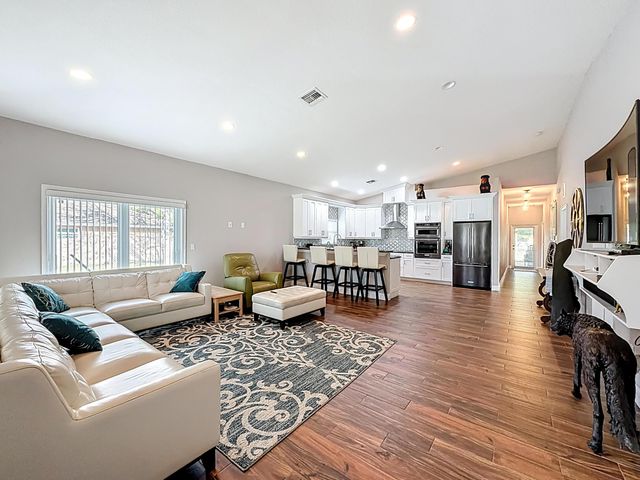 2643 Kentucky Street, West Palm Beach, FL 33406