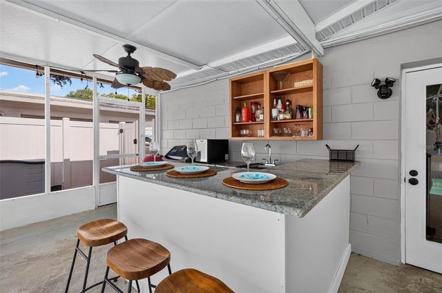 4016 83RD STREET N, St Petersburg, FL 33709