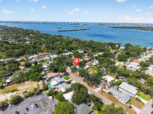 4016 83RD STREET N, St Petersburg, FL 33709