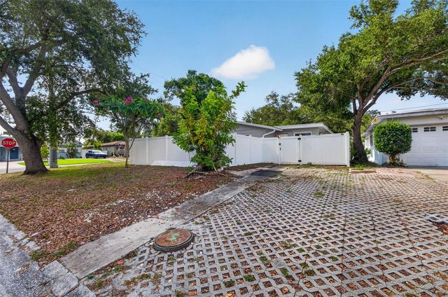 4016 83RD STREET N, St Petersburg, FL 33709