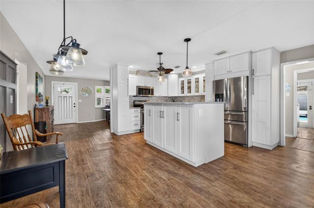 4016 83RD STREET N, St Petersburg, FL 33709