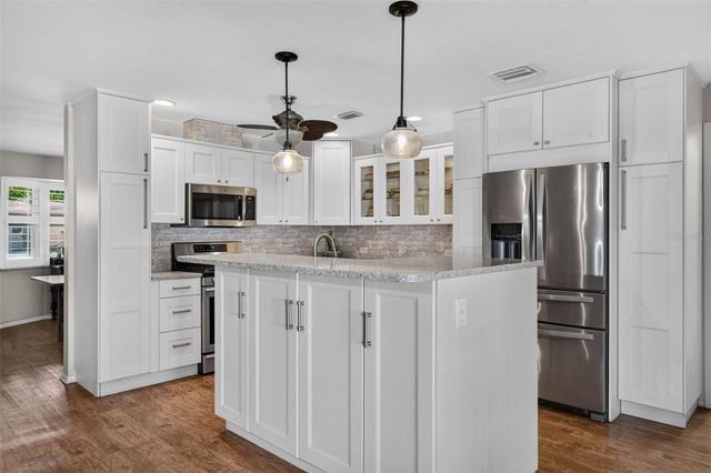 4016 83RD STREET N, St Petersburg, FL 33709