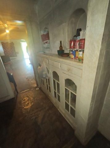 5247 Brookwood Avenue, Kansas City, MO 64130