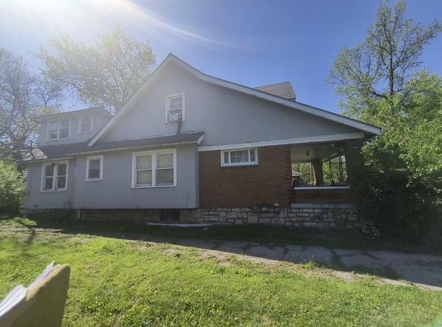 5247 Brookwood Avenue, Kansas City, MO 64130