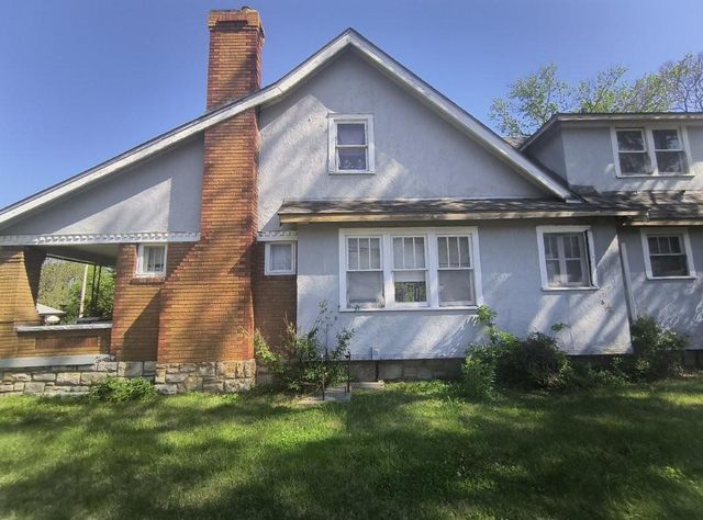 5247 Brookwood Avenue, Kansas City, MO 64130