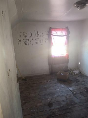 5247 Brookwood Avenue, Kansas City, MO 64130