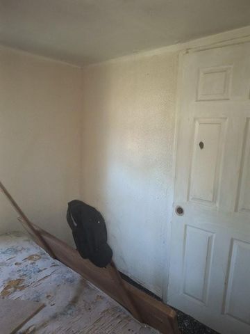 5247 Brookwood Avenue, Kansas City, MO 64130