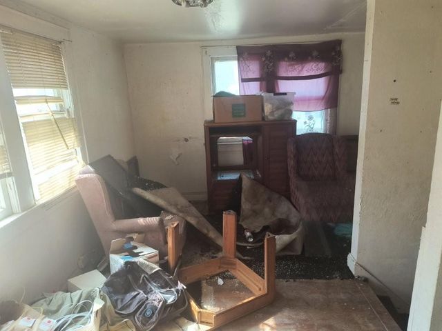 5247 Brookwood Avenue, Kansas City, MO 64130