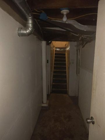 5247 Brookwood Avenue, Kansas City, MO 64130