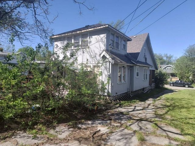 5247 Brookwood Avenue, Kansas City, MO 64130