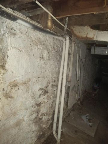 5247 Brookwood Avenue, Kansas City, MO 64130