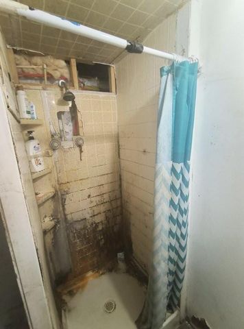 5247 Brookwood Avenue, Kansas City, MO 64130