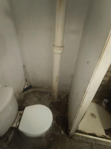 5247 Brookwood Avenue, Kansas City, MO 64130