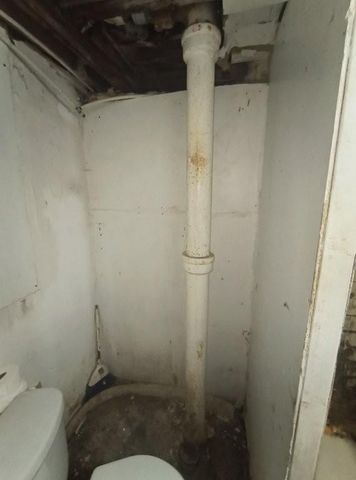 5247 Brookwood Avenue, Kansas City, MO 64130