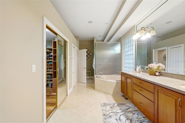 3 FLAGSHIP COURT, Palm Coast, FL 32137