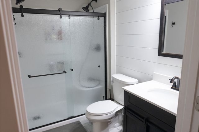 4215 NW Cedarwood Drive, Ankeny, IA 50023