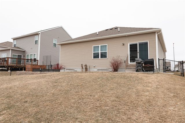 4215 NW Cedarwood Drive, Ankeny, IA 50023