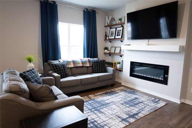 4215 NW Cedarwood Drive, Ankeny, IA 50023