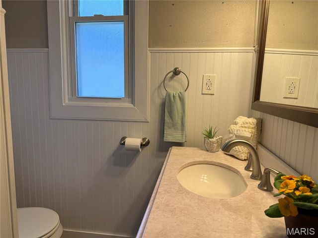 3317 Jackson Street, Alton, IL 62002