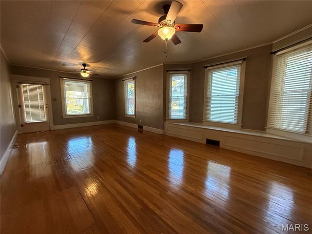 3317 Jackson Street, Alton, IL 62002