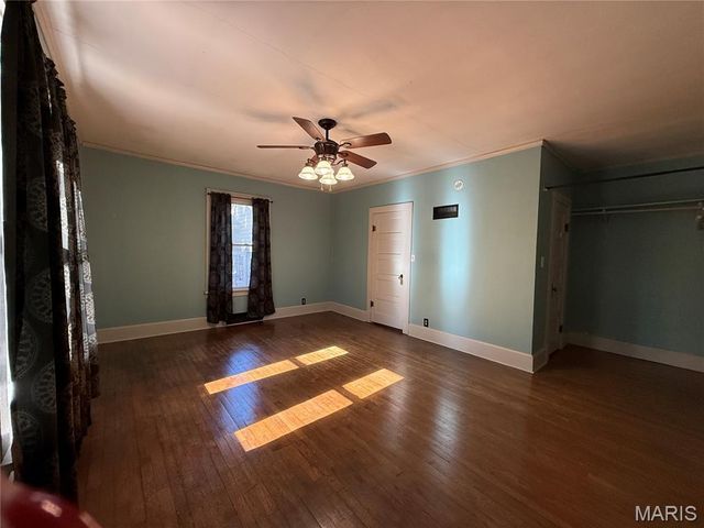 3317 Jackson Street, Alton, IL 62002