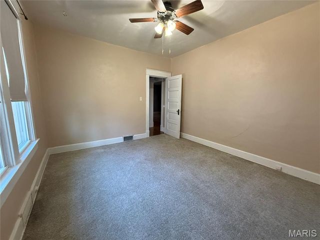 3317 Jackson Street, Alton, IL 62002