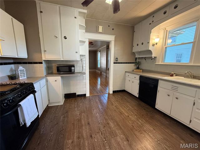 3317 Jackson Street, Alton, IL 62002