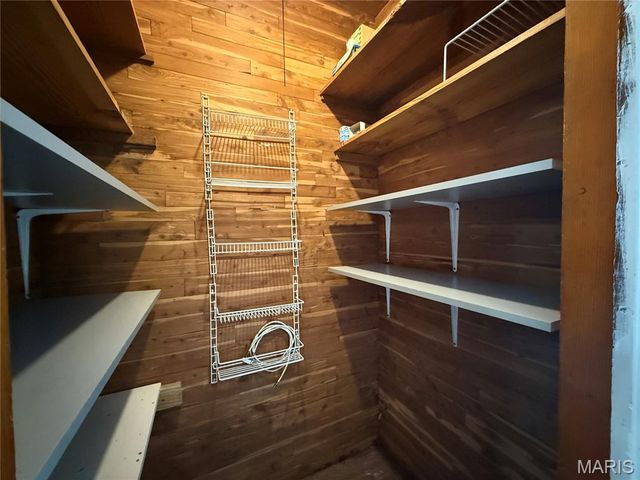 3317 Jackson Street, Alton, IL 62002