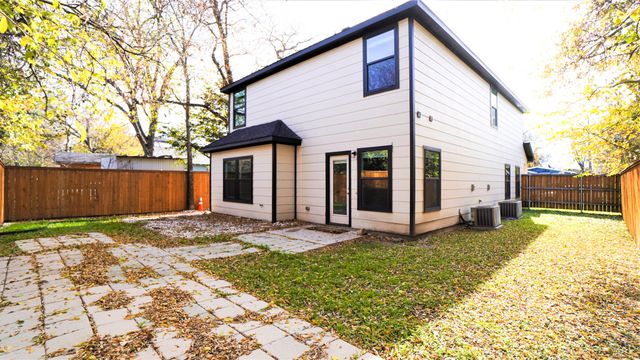 1827 Morris Street, Dallas, TX 75212