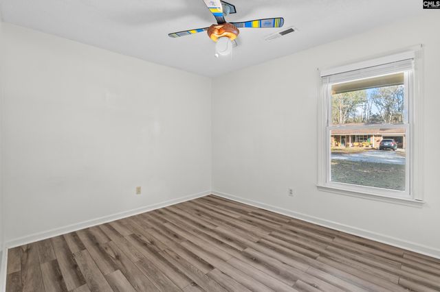 1569 Crowndale Dr, Sumter, SC 29150