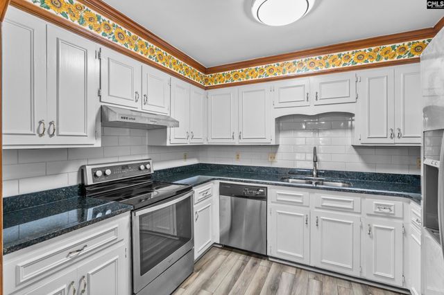 1569 Crowndale Dr, Sumter, SC 29150