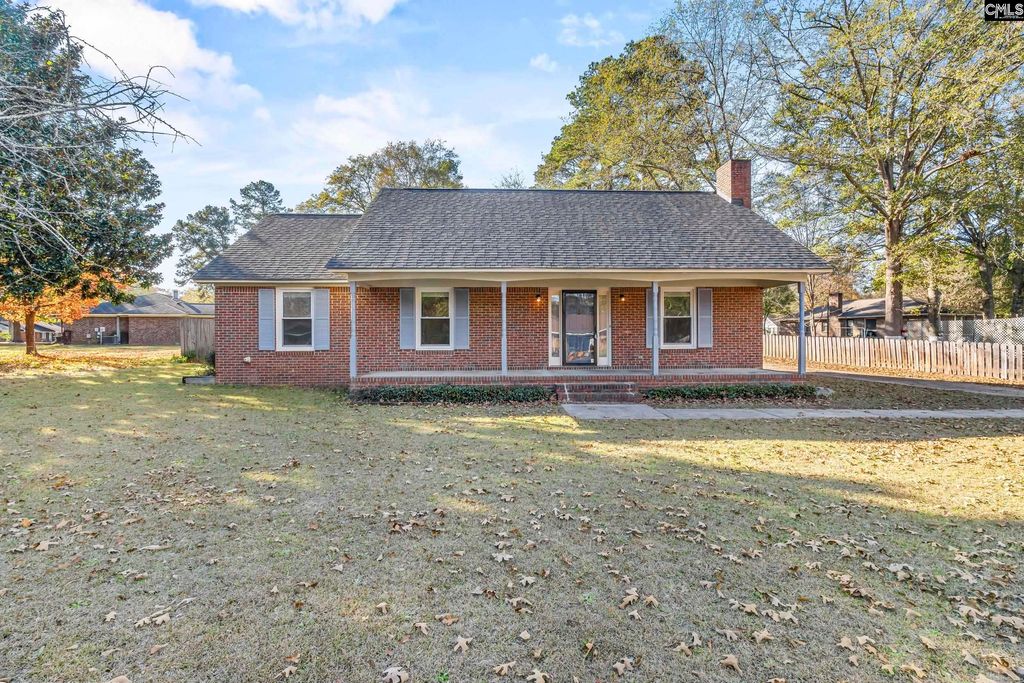 1569 Crowndale Dr, Sumter, SC 29150