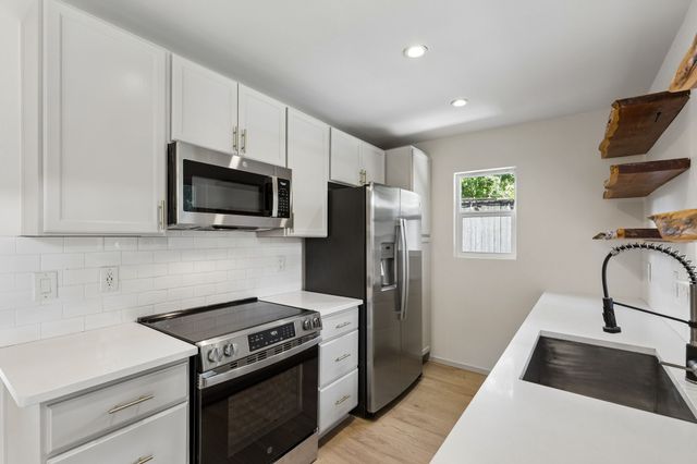 10357 Baronne Circle, Dallas, TX 75218