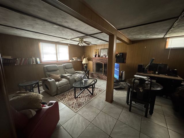 149 Thurber Ave, Attleboro, MA 02703