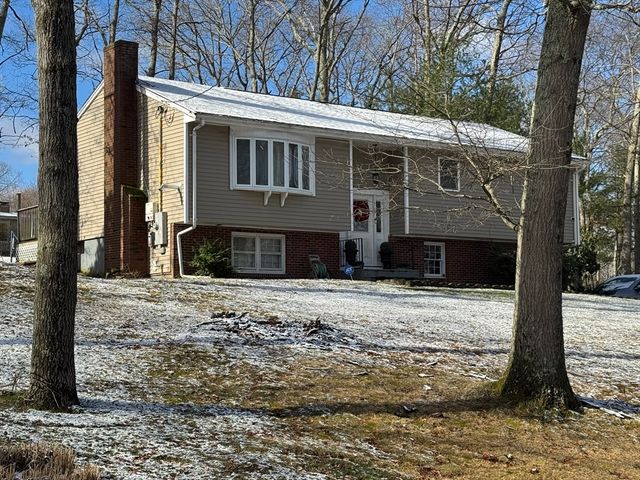 149 Thurber Ave, Attleboro, MA 02703