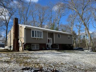 149 Thurber Ave, Attleboro, MA 02703