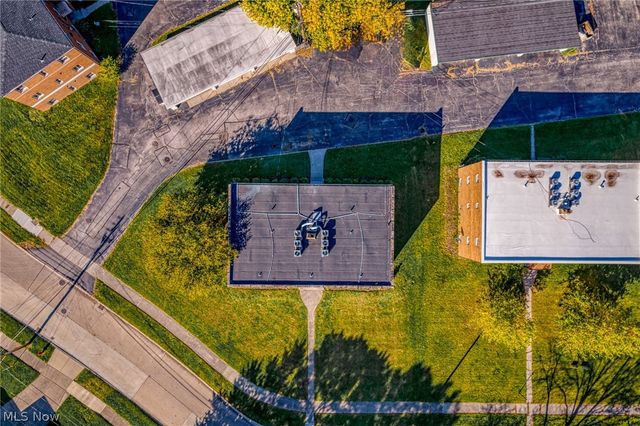 1673 Southbend Circle 2, Rocky River, OH 44116