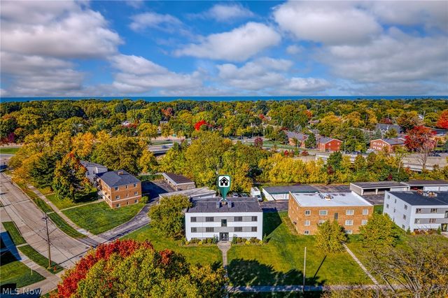 1673 Southbend Circle 2, Rocky River, OH 44116