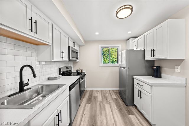 1673 Southbend Circle 2, Rocky River, OH 44116