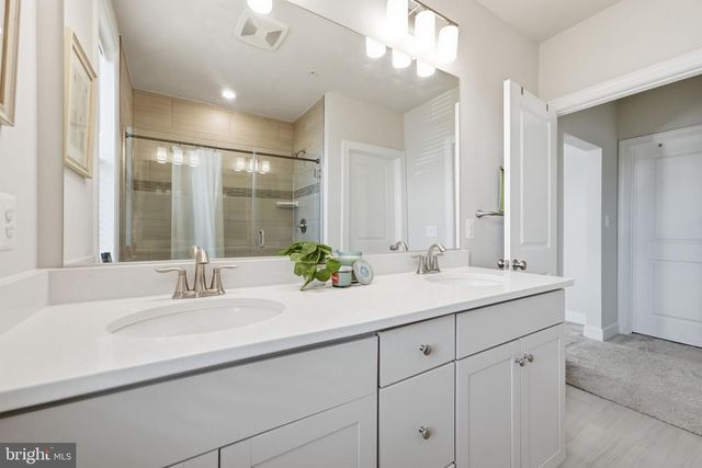 2303 STEPHANIE TESSA LN, Woodbridge, VA 22191