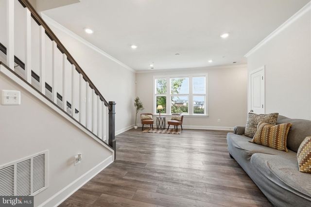 2303 STEPHANIE TESSA LN, Woodbridge, VA 22191