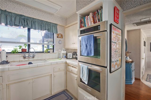 19816 Marilla, Chatsworth, CA 91311