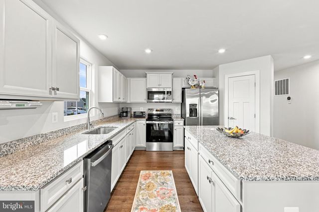 248 PERSPECTIVE PL, Hedgesville, WV 25427