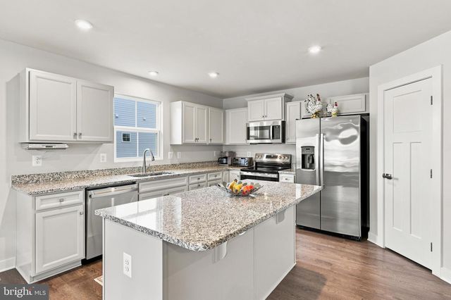 248 PERSPECTIVE PL, Hedgesville, WV 25427