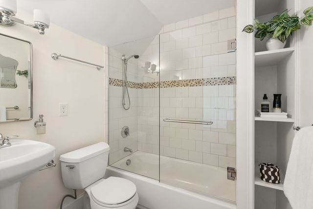293 Huron Avenue 2, Cambridge, MA 02138